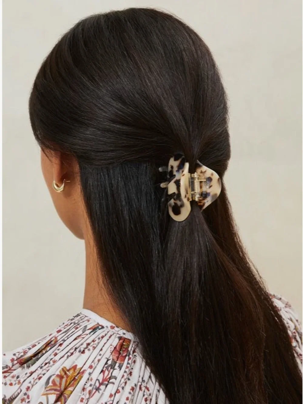 Loeffler Randall Tortoiseshell Pattern Hair Claw Duo, Cream & Brown NWT, 2 piece